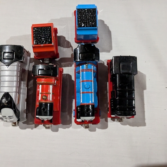 Thomas the tank train engines lot of 4 diecast metal lights and sounds 2009 - Picture 12 of 14